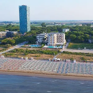 https://jesolopalace-hotel-aparthotel.hotelinveneto.com