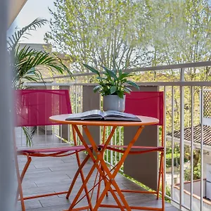 https://hotel-carmen-riccione.emilia-romagnahotels.net