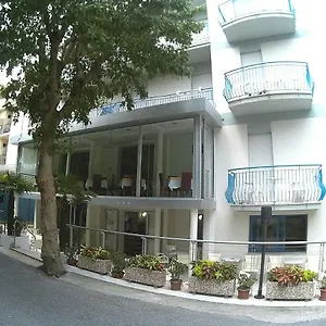 https://hotel-azzurro.emilia-romagnahotels.net